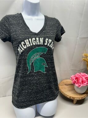 Colosseum Black Heather Michigan State V-Neck Tee size small